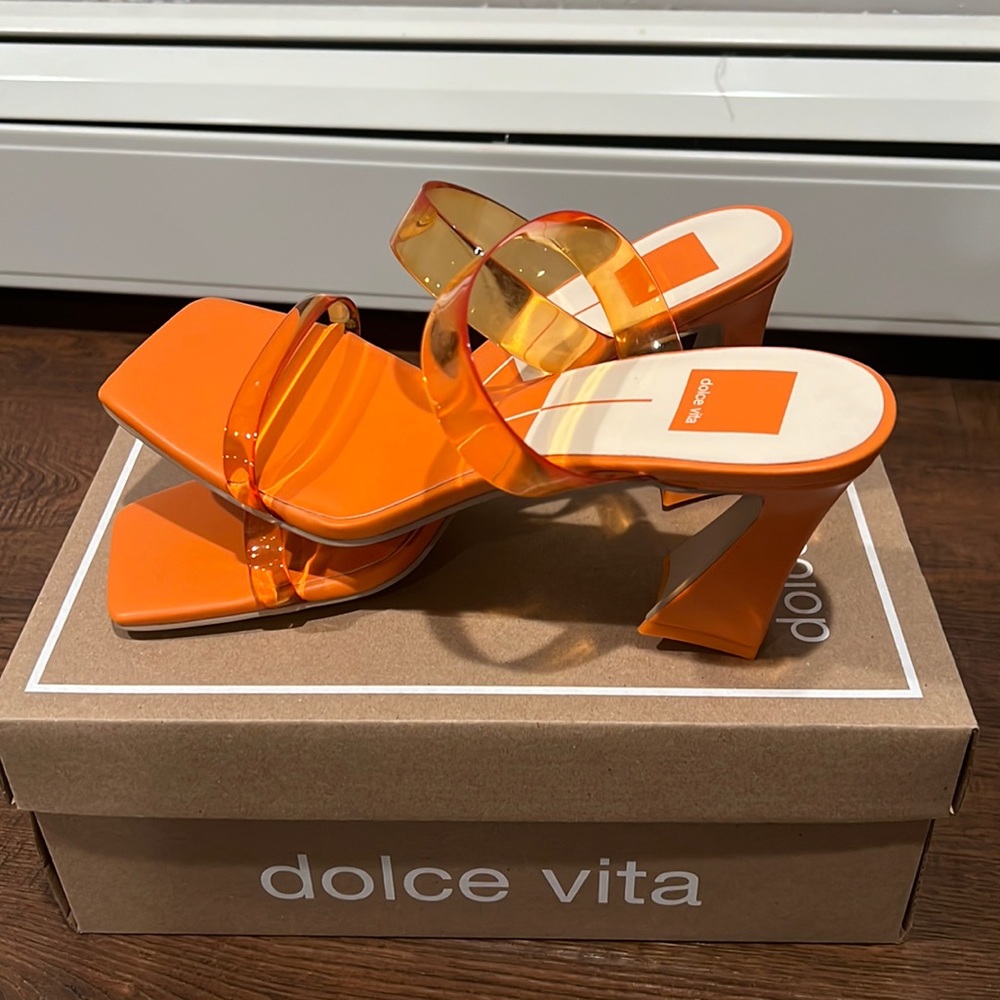Dolce Vita Tangerine Nova Heel size 9 brand new